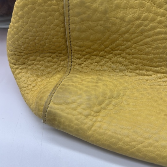 Levenger Yellow Soft Pebble Leather Shoulder Bag MCB8805A - Picture 6 of 16